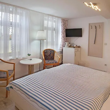 Ferienzimmer In Der Ostseelilie Apartament